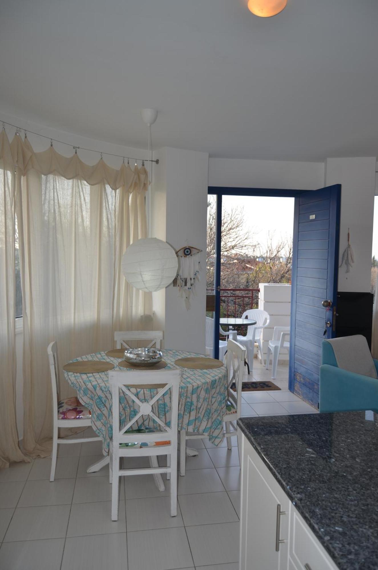 Mia'S Cove Apartment Paphos Bagian luar foto