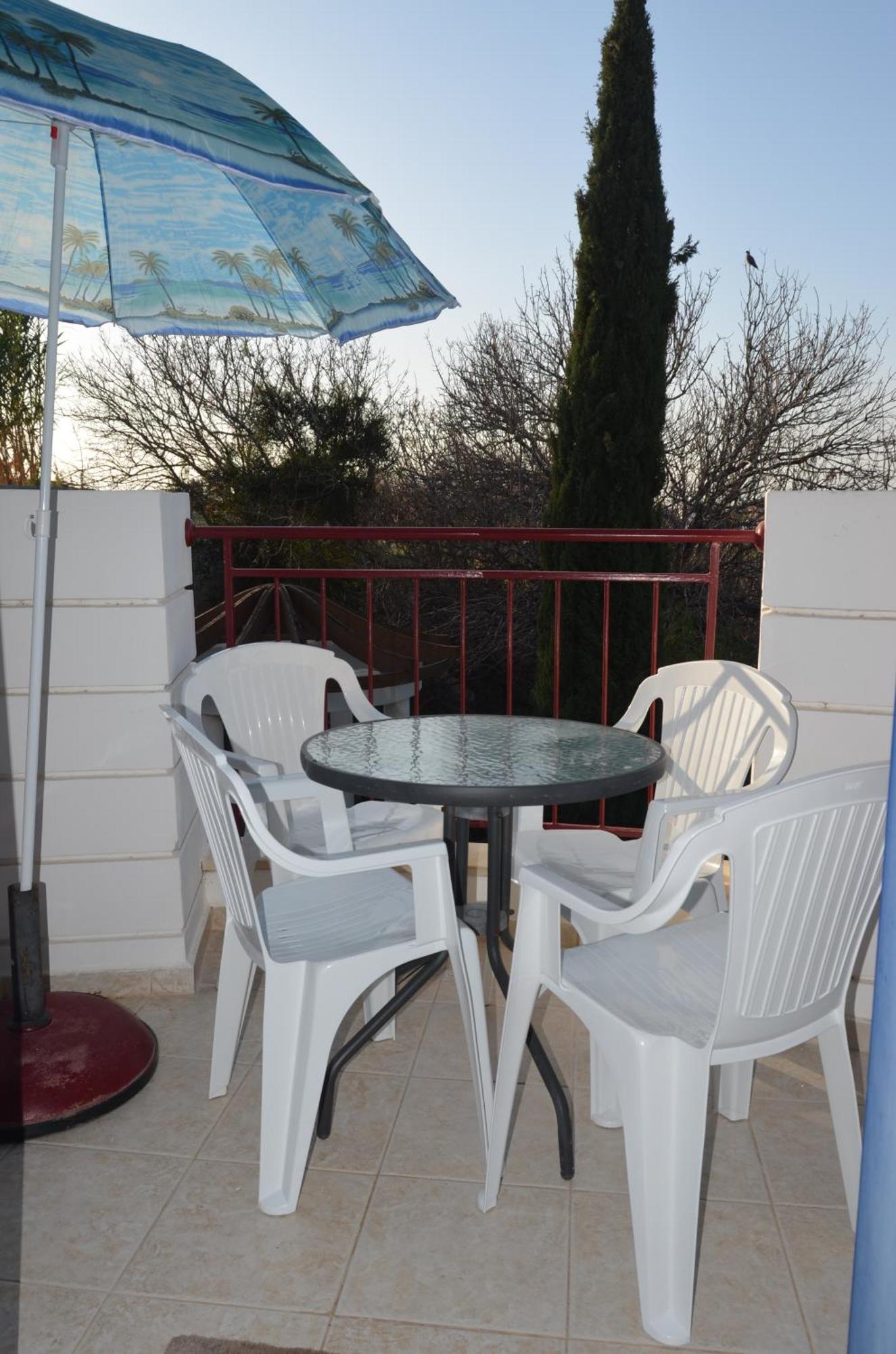 Mia'S Cove Apartment Paphos Bagian luar foto