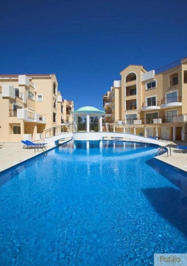 Mia'S Cove Apartment Paphos Bagian luar foto